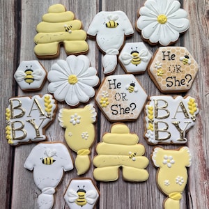 Bumble Bee Themed Gender Reveal Gender Neutral Baby Shower Decorated ...