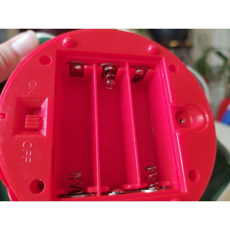 NOT Working HMK Ceramic Light Up Musical Christmas Tree Battery Operated