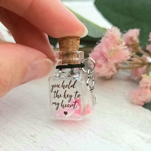 Tienes la llave de mi corazón, mensaje en una botella, regalo romántico, regalo de aniversario para él/ella, botella pequeña, frasco de deseos, regalo de amor para él