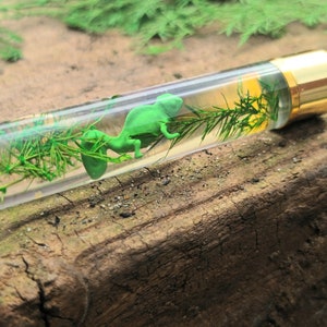 Chameleon Pen, Terrarium Gift, Lizard Pen, Reptile Gift, Tiny Chameleon, Float Pen, Gift For Her, Unique Pen, Ballpoint Pen, Planner Pen