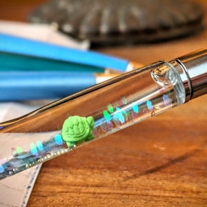Turtle Float Pen, Tortoise Gift, Floating Pen, Snowglobe Pen, Gift For Her, Unique Pen, Sea Life Gift, Ballpoint Pen, Teacher Gift