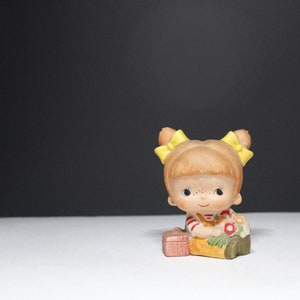 Adorable Korean Girl with Flowers and Basket, UCGC Figurine, Kitschy Figure