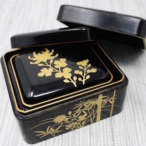 Vintage Japanese Lacquered Wooden Nesting Box Set of 3 - Floral and Bamboo Nesting Boxes - Japanese Hand Painted Gold and Black Nesting Set
