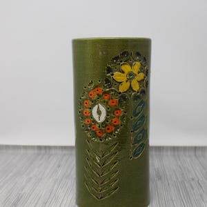 Vintage 60&#39;s Aldo Londi Bitossi Tall Cylindrical Pottery Vase - Made in Italy - MCM Green Bitossi Floral Vase