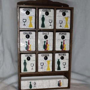 1950&#39;s Royal Sealy Japan Ceramic Spice Jars Containers in Wooden Shelf - Vintage Spice Rack - Jars for Spices - Spice Shelf - Made in Japan