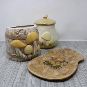 Vintage 70s Arnel's Merry Mushroom Kitchen Decor - Canister, Plate or Wall Pocket
