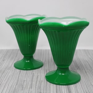 Pair of Vintage Green Glass Sundae Glasses - Vintage MCM Sherbet Parfait Cups - Tulip Shaped Dessert Cups