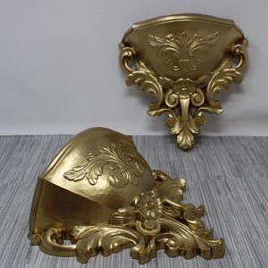 Vintage Set of 2 1978 Homco 6050 Gold Resin Wall Pocket Planters - Homco Scrolled Flower Wall Pocket Planter - Hollywood Regency Decor