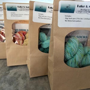 DIY - Stickkit för sockor utan synliga ögon
