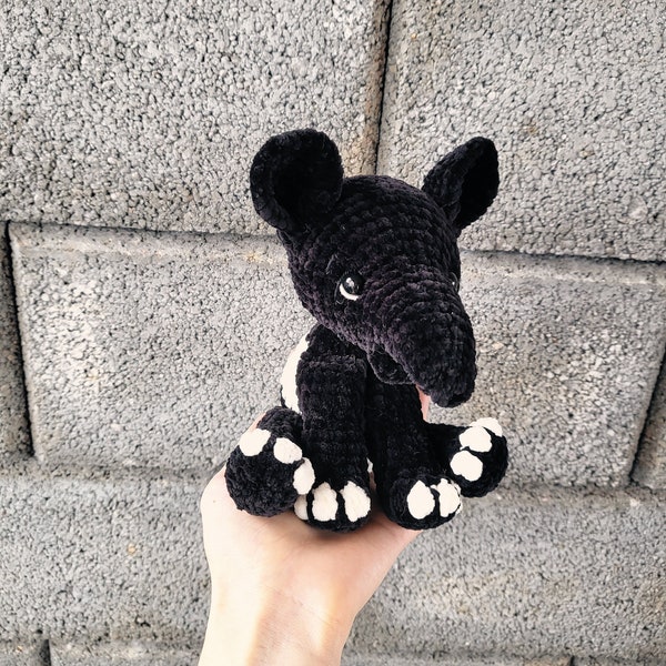 Crochet pattern Tapir "Tara" | Amigurumi | Crochet toy | Instructions | Crochet tapir | Stuffed toy | PDF | Language: German