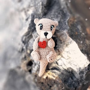 Crochet pattern Otter &quot;Valentin&quot; | Amigurumi | Crochet toy | Instructions | Crochet otter | Stuffed toy | PDF | Language: German