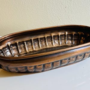 Vintage Decorative Copper Jardiniere or Planter with Twisted Handles