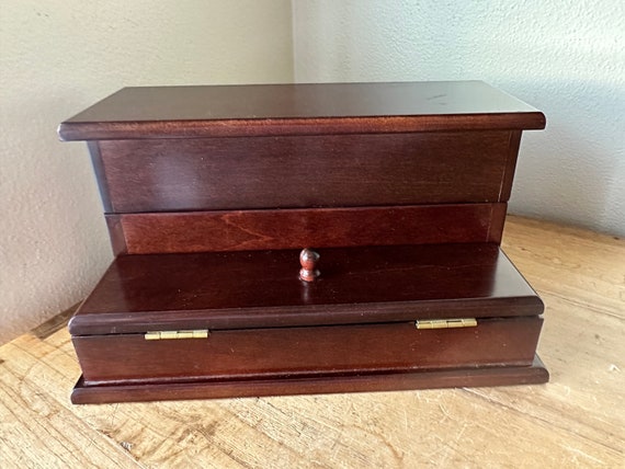 The Bombay company ショーケース Vintage Bombay Company Wood Jewelry Box in Dark Cherry Color - Etsy
