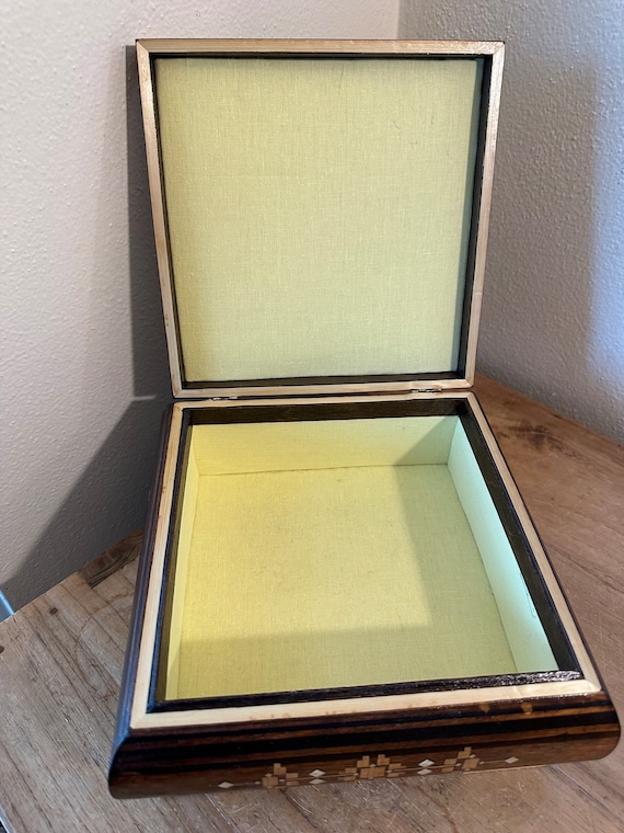 Vintage Boho Handmade Wood Box with Inlay Design - image 8