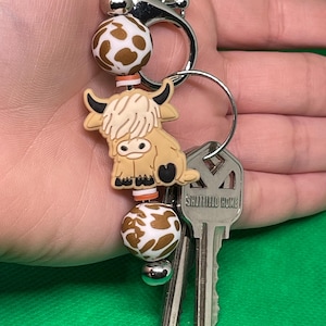 Highland cow keychain