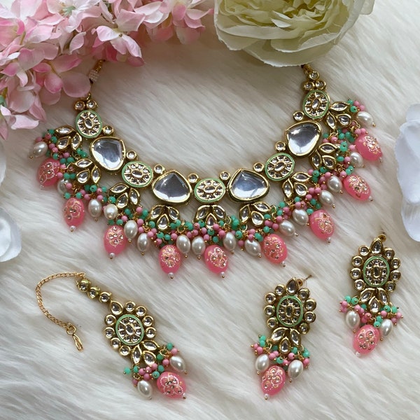 Pink handmade and hand painted Kundan choker set with earrings/tika/pink Kundan bridal choker set/Kundan necklace in pastel pink/semi bridal
