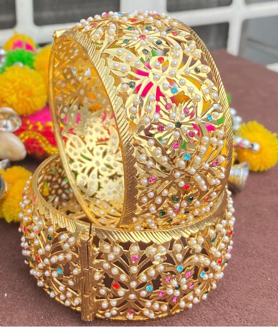Buy Traditional Gold-Plated Floral Design Jadau Bangles online from Karat  Cart