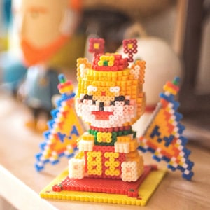 Auspicious Corgi Dog with Lucky Sign 3D Perler Bead Pattern Tutorial