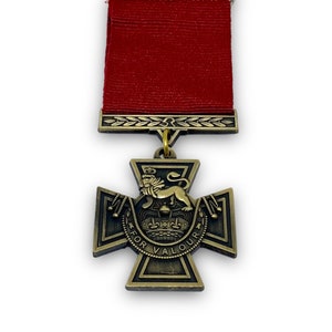 Victorian Cross military war medal United Kingdom replica for military merit, military award, British medal of honor