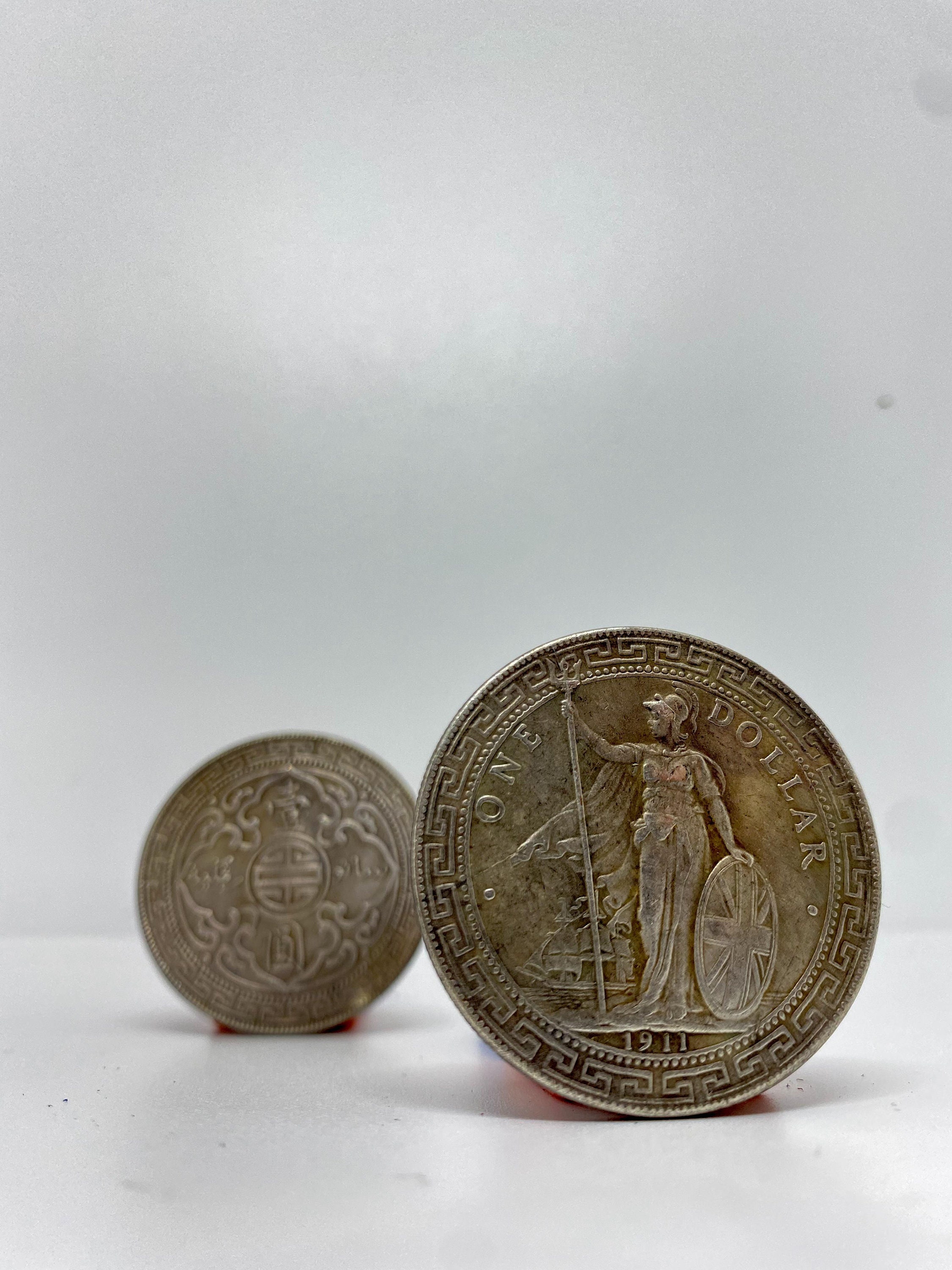 1香港ドル硬貨 1911年 英国貿易ドル 銀メッキ コインレプリカ 非磁性
