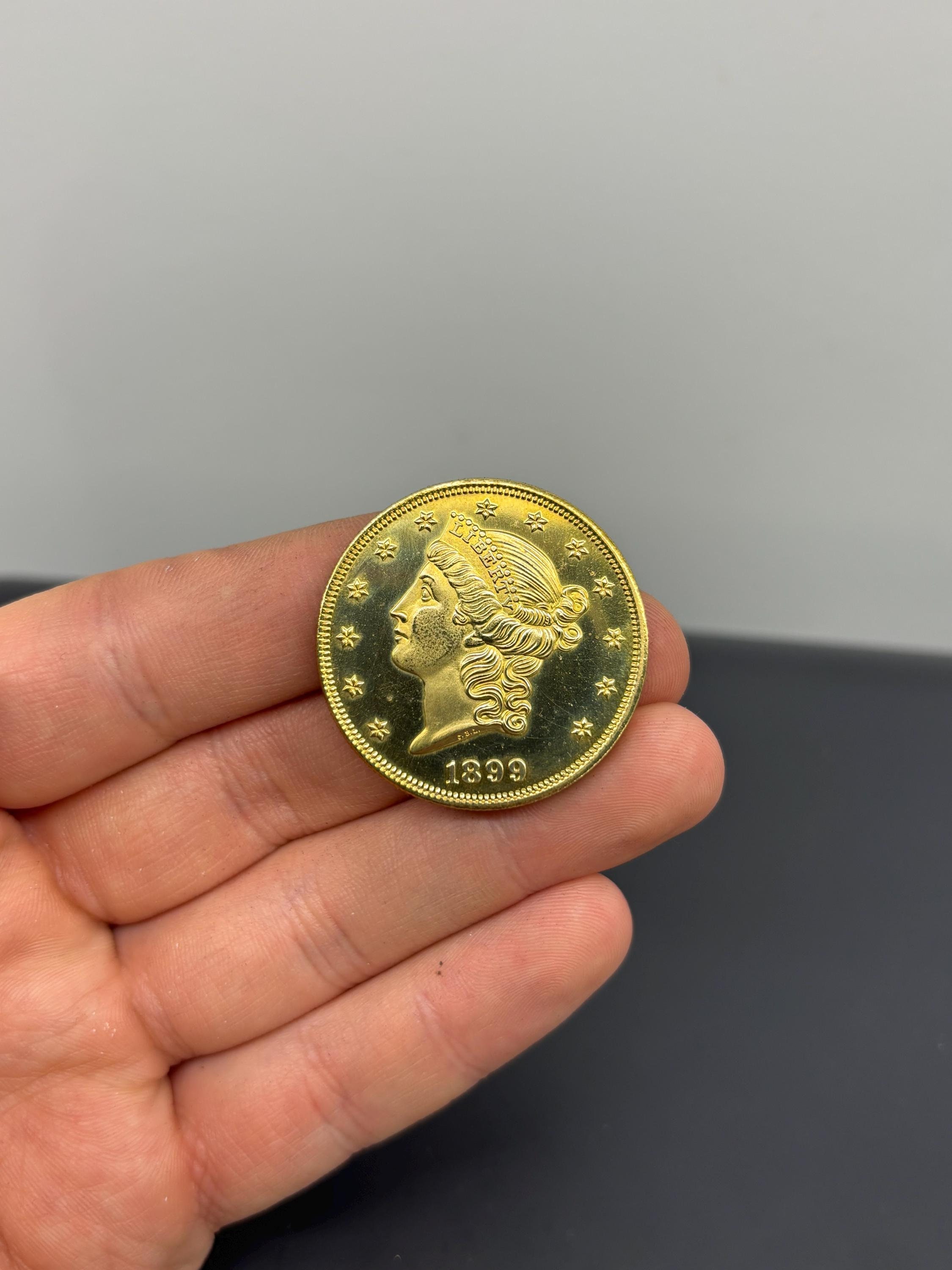 金メッキコイン 24k リバティ 20 ドルコイン レプリカ、米国 神を信頼する証拠 アメリカンイーグル - Etsy 日本