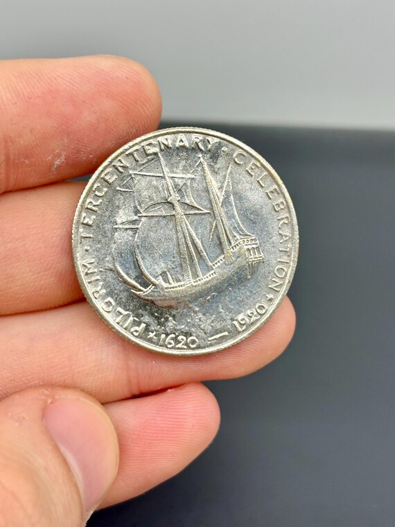 Silver-plated Pilgrim Half Dollar Coin | 1620 Mayflower