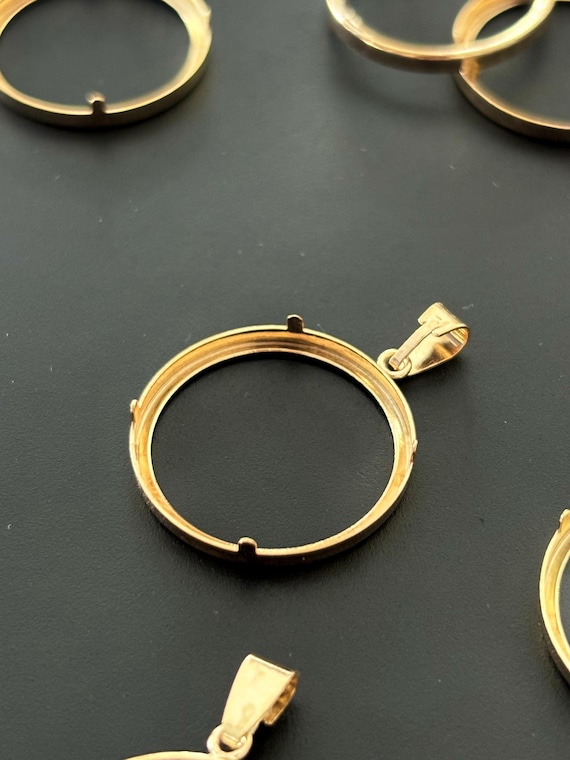22mm bezel British Sovereign coin Bezel Gold 14k plated silver 925 for sovereign coins 22mm diameter, Holder Coin, coin frame