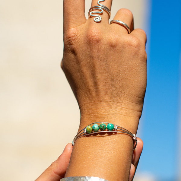 Bracelet en argent bohème chic fait a la main avec pierres naturelles de turquoise bijou ethnique cadeau unique pour femme