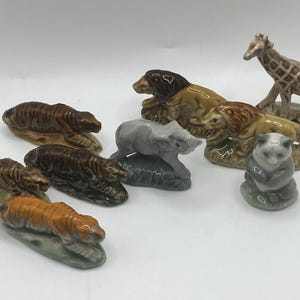 Wade Figurines Whimsie-land Wildlife 1984 Giraffe Panda Lion Tiger Elephant and 2003 Cracker Lion