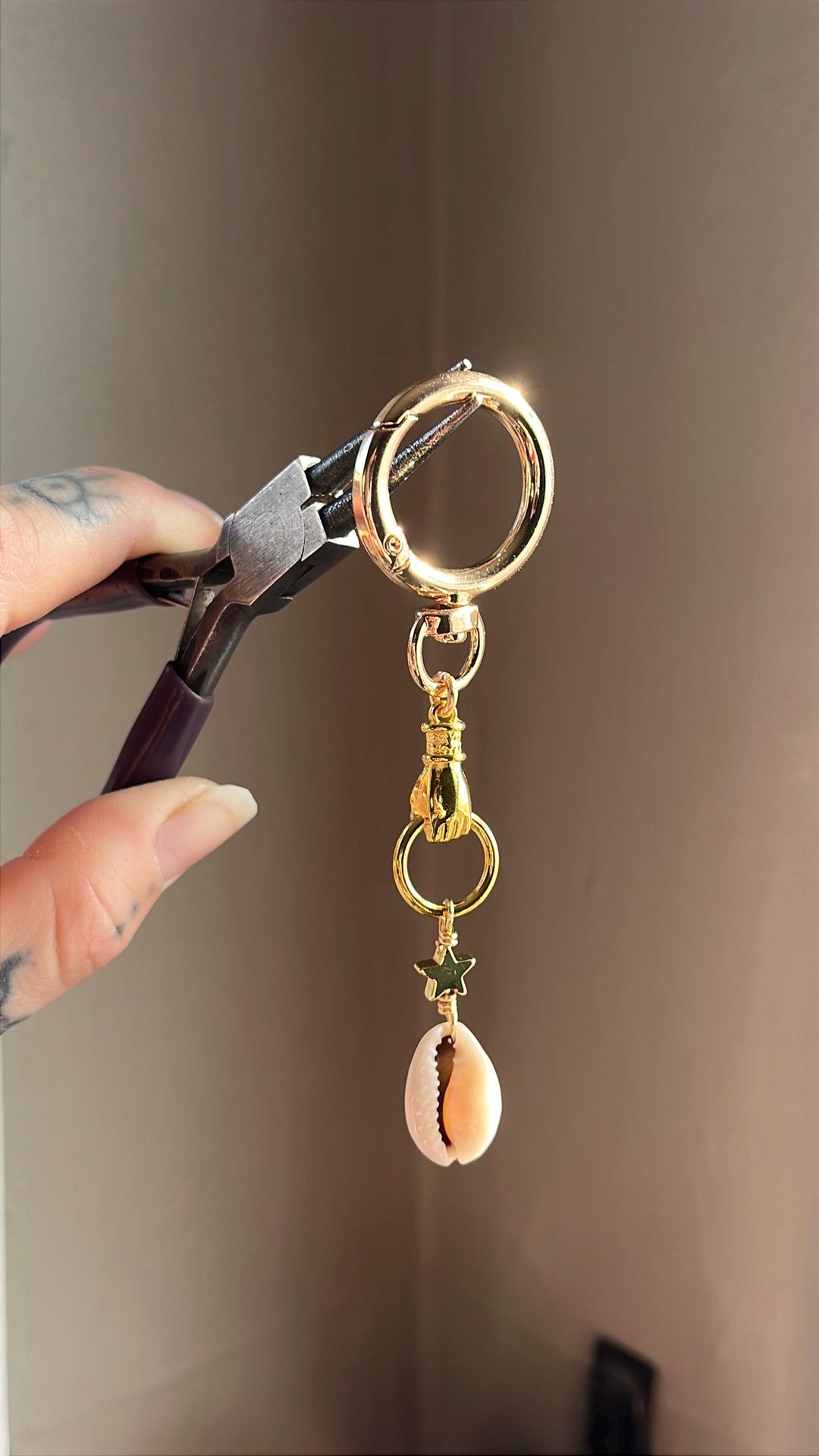 Shell + Hand Charm Purse or Bag Round Carabiner Charm - Etsy