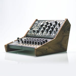 Support Make Noise en noyer pour 2 modules de synthétiseur
