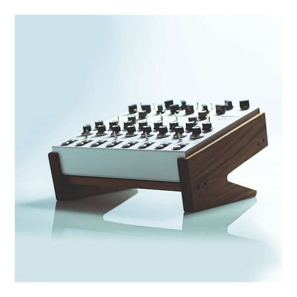 SOMA Labs Lyra8 Synth Cradle Stand in Solid Walnut (Decksaver Compatible)