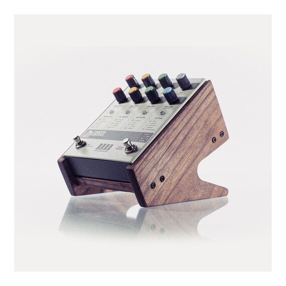 CHROMA CONSOLE Hologram Chroma Console