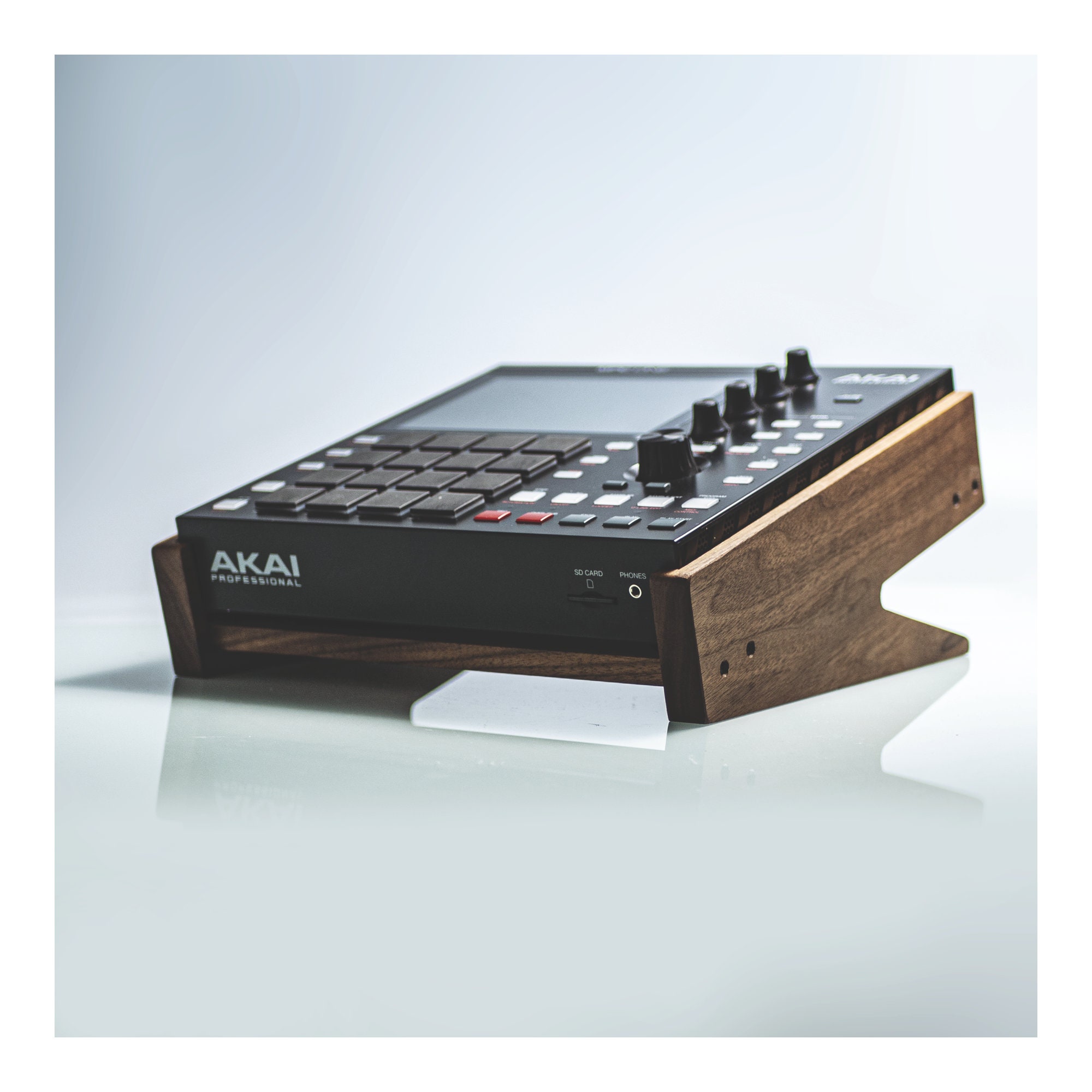 Support d'origine pour Akai MPC One