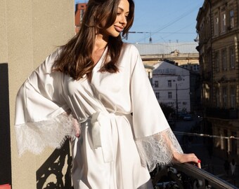 Bridal white satin robe , Bride robe with lace sleeves , White boudoir robe , Kimono silk  , Robe with lace sleeves  Bridesmaid robe