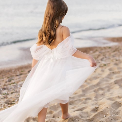 Beach Flower Girl Dress, Open Back Flower Girl Dress, Long Dresses For Girls, Flower shops Girl Dress Boho, Off White