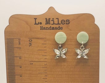 Handgemachte Schmetterling-Ohrringe aus Polymer Clay