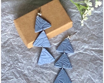 Blaue Ton Ohrringe: Leichter hypoallergener Schmuck