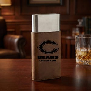 Chicago Bears Personalized cigar case and cutter - Custom Engraved Leather and Steel Cigar case