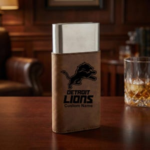 Detroit Lions Personalized cigar case and cutter - Custom Engraved Leather and Steel Cigar case