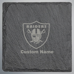 Juego de cuatro (4) posavasos de pizarra grabados de Los Vegas Raiders