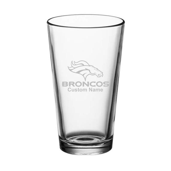 デンバー・ブロンコスのカスタム刻印入りパイントグラス