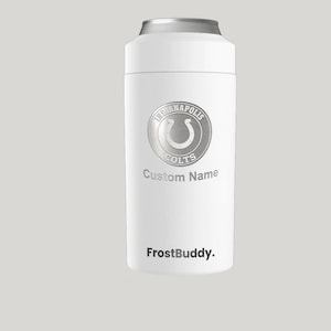 Puede incluir: Enfriador de latas blanco aislado con un logotipo plateado de los Indianapolis Colts y el texto "Custom Name" y "FrostBuddy."