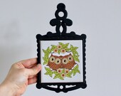 Retro Owl Trivet Tile in Cast Iron Metal - Made in Taiwan 1970s Pot holder, Cast Iron Trivet, Kitsch Homewear, Kitsch Kitchen, Hot Plate