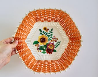 Floral Orange Plastic Woven Basket, 1960's | Retro Woven Tray, Decorative Floral Tray, Retro Kitchen, Alfresco Dining, Retro 60s Homeware