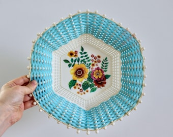 Floral Blue Plastic Woven Basket, 1960's | Retro Woven Tray, Decorative Floral Tray, Retro Kitchen, Alfresco Dining, Retro 60s Homeware