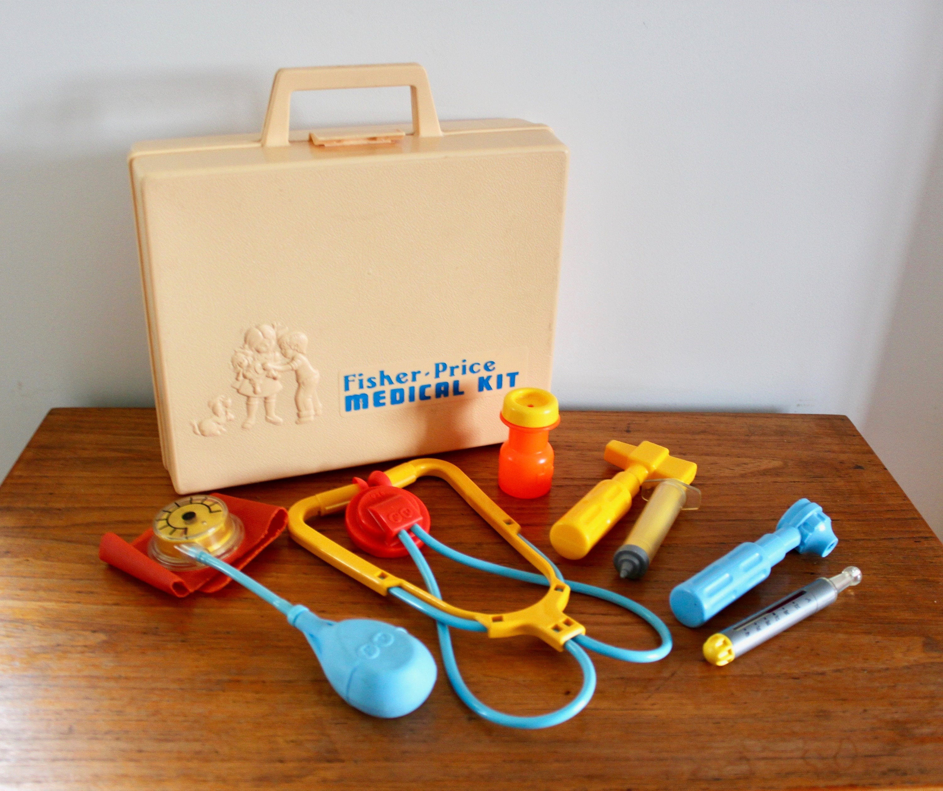 Ongelijkheid systeem Europa Retro Fisher Price Medical Kit 1977 Complete Medicine Toy - Etsy Nederland