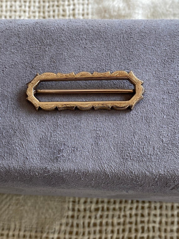 Vintage Gold Tone Buckle, Sashes and Scarf Holder