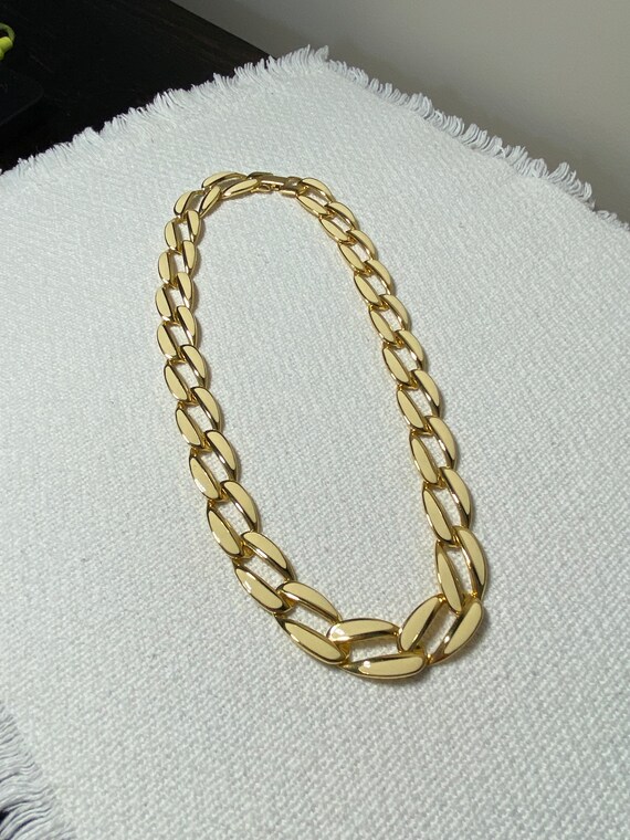 Vintage Napier Gold Tone and Cream Color Chain Li… - image 3