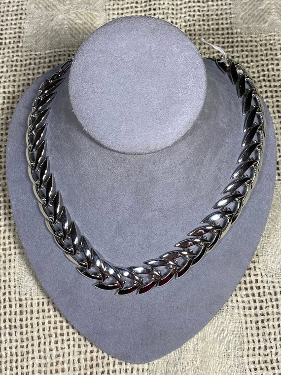 Vintage Signed Coro Chevron Silver-Tone Choker - image 2